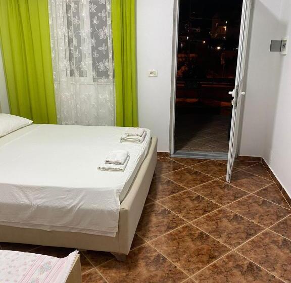 园景标准四人间, Paolo Apartments Ksamil