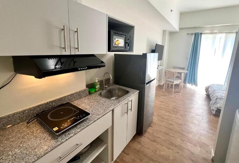 استودیو استاندارد با بالکن, Near Mactan Airport Condo By Isla Stays