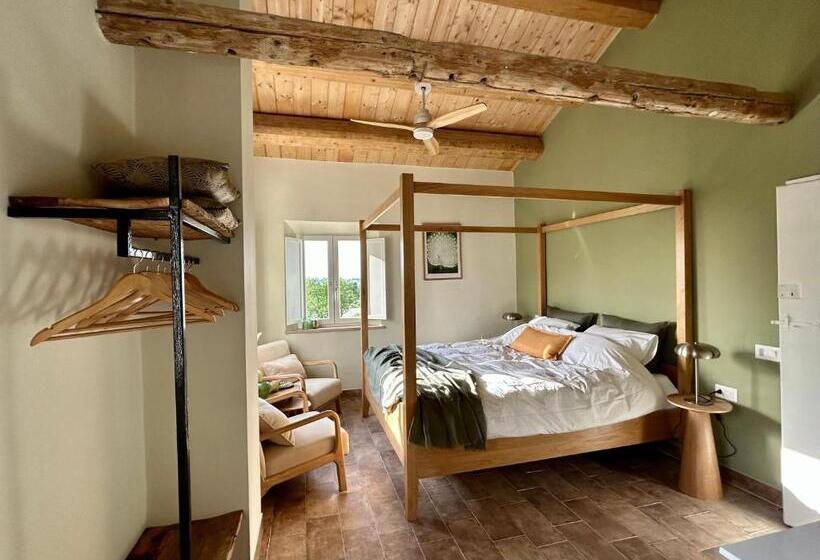 带大床的豪华间, Bb Casale Di Oto