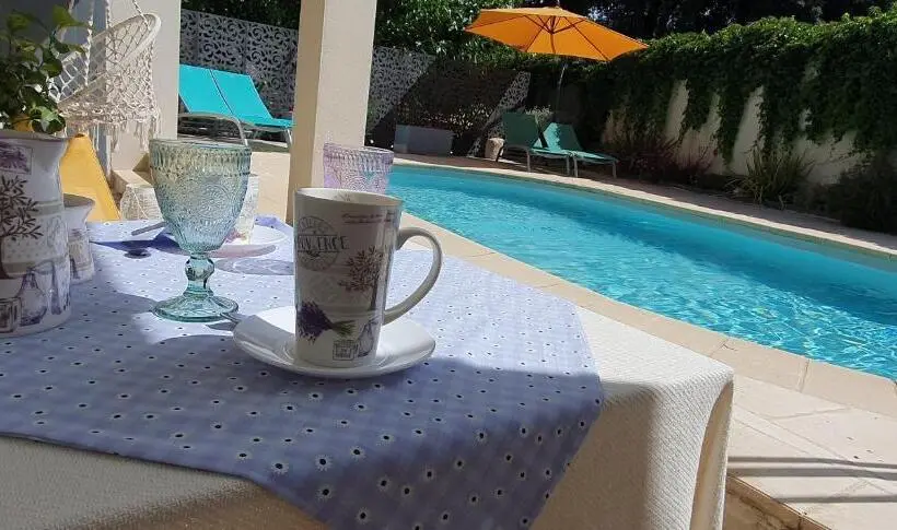 Habitació Estàndard Vista Piscina, Chambre D Hôtes La Petite Dormeuse