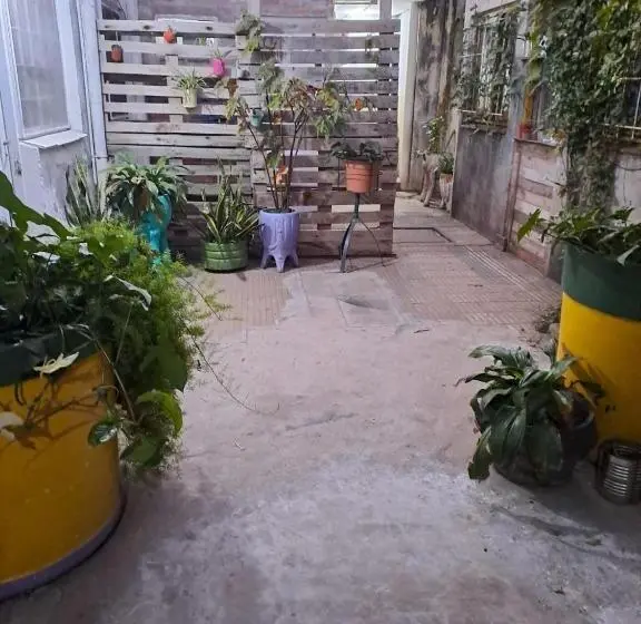 スタンダードトリプルルーム, Departamento Temporal   Temporario Económico En Centro