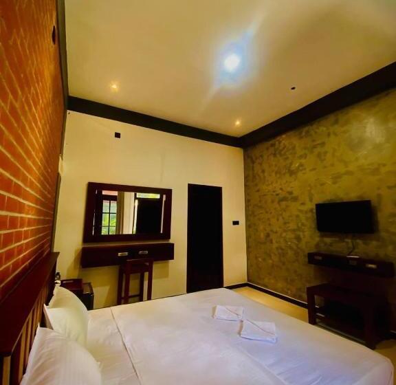 Номер Стандарт, Coffee House Dambulla