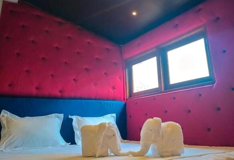 Семейный Номер, Coffee House Dambulla