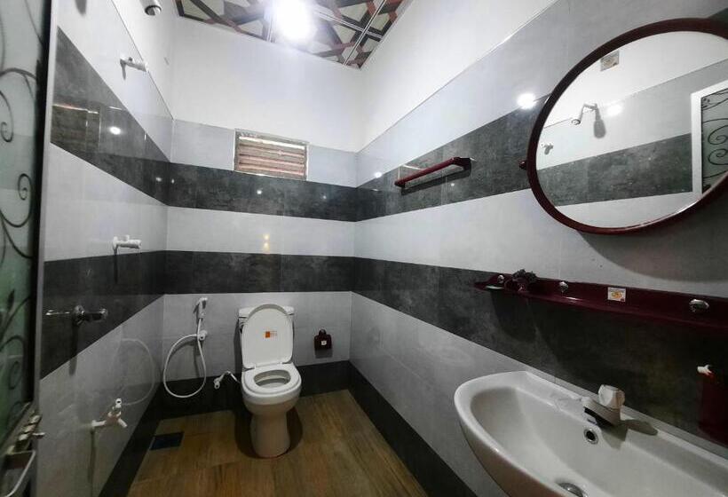 חדר סטנדרט לשלושה, Batu S Safari Lodge Udawalawe