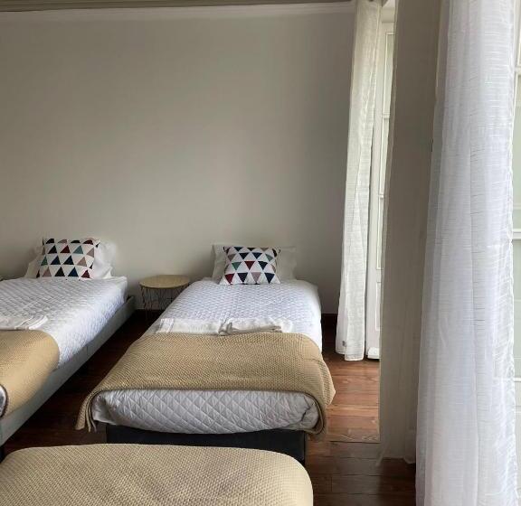 تختخواب در اتاق مشترک, Casa Giraldo Boutique