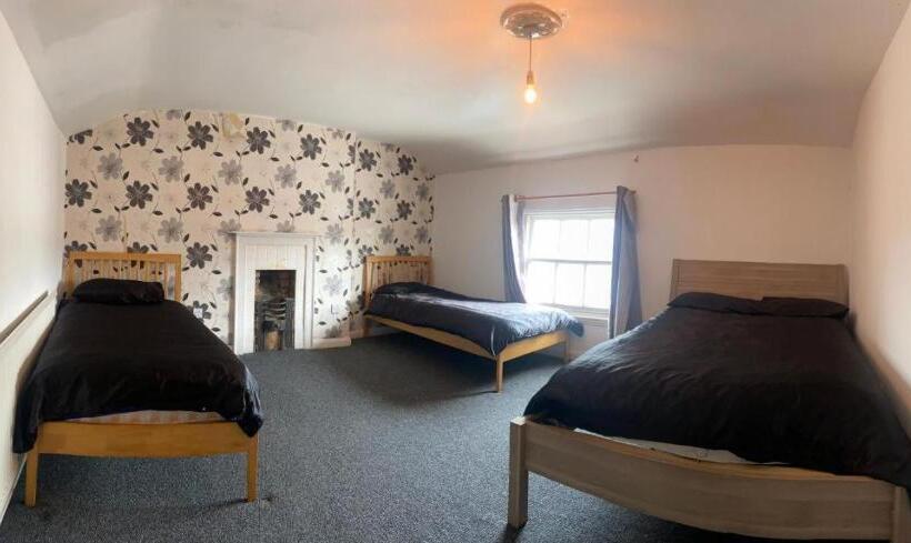 スタンダード４人部屋, Room In Lodge   Southgate Lodge   Singletwin, Double And Family Rooms
