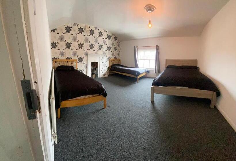 スタンダード４人部屋, Room In Lodge   Southgate Lodge   Singletwin, Double And Family Rooms