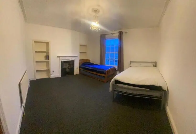Standard Neljän Hengen Huone, Room Southgate Lodge Single Twin, Doub