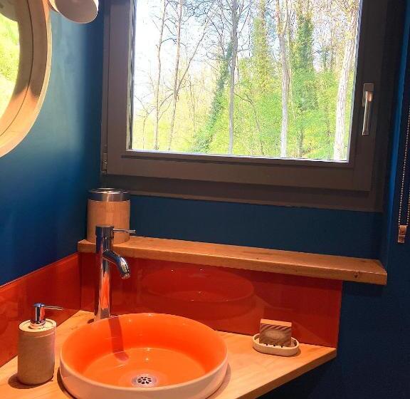 Номер Стандарт, Une Chambre D Hôte Dans Les Bois