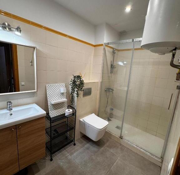 Номер Стандарт с Балконом, Habitacion Privada En Apartamento Compartido