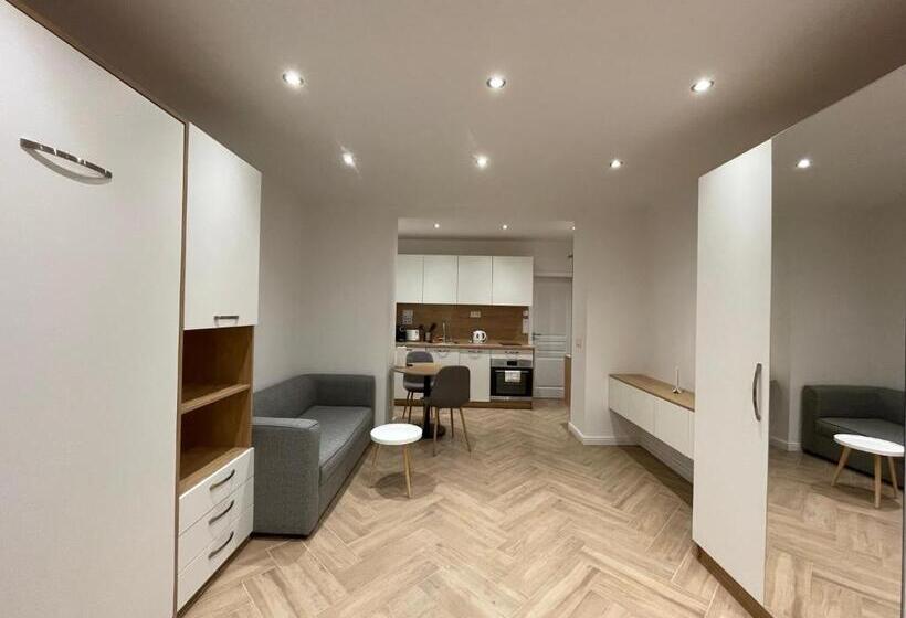 דירת חדר, Prime Stays At 92 Antim I Street