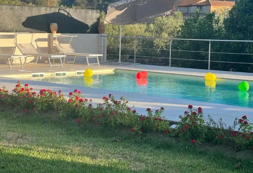 バルコニー付きスタンダードトリプルルーム, Vida Locrese Con Piscina Salata