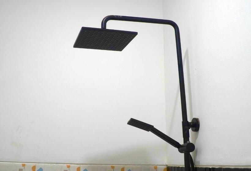 חדר דלוקס, Raja Villa