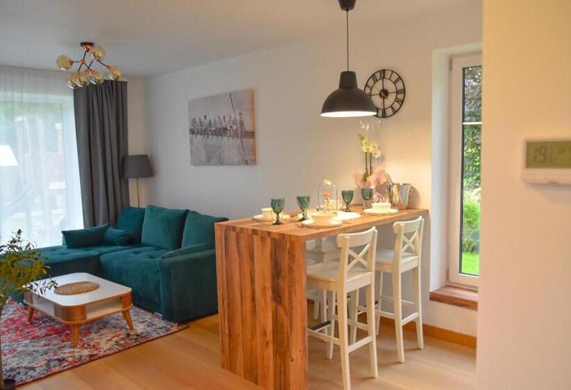 اتاق لوکس, Home Stay Juniper