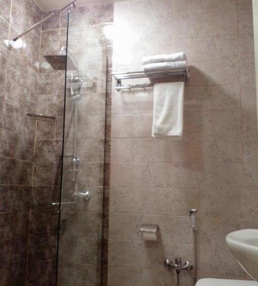 اتاق استاندارد, Jeanne D Arc