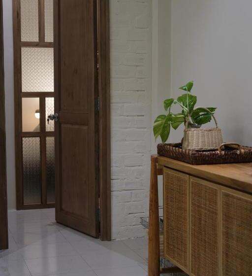 اتاق استاندارد با بالکن, Lela Stay