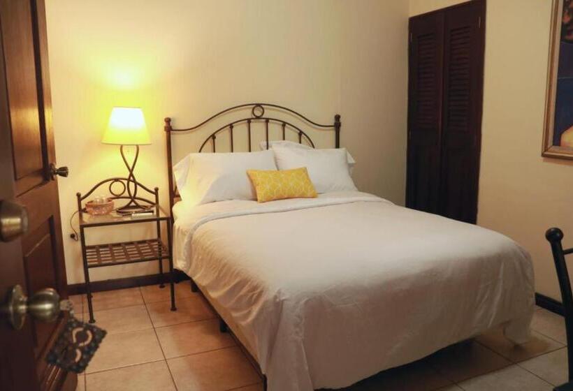 اتاق استاندارد, Nesthost Stay