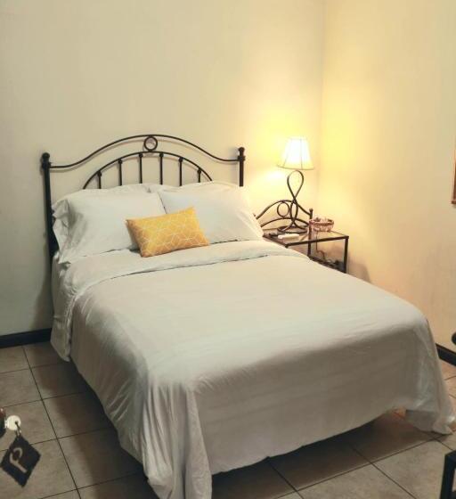 اتاق استاندارد, Nesthost Stay