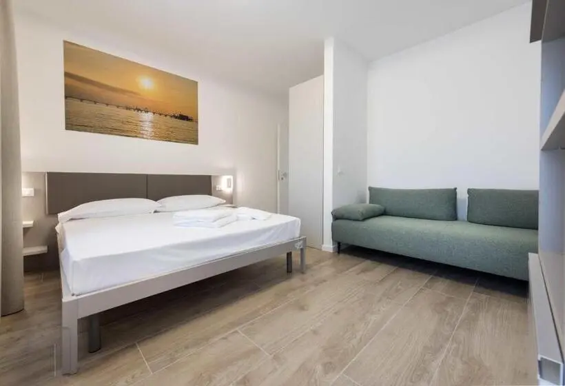 デラックストリプルルーム, Stadio Luxury Guesthouse