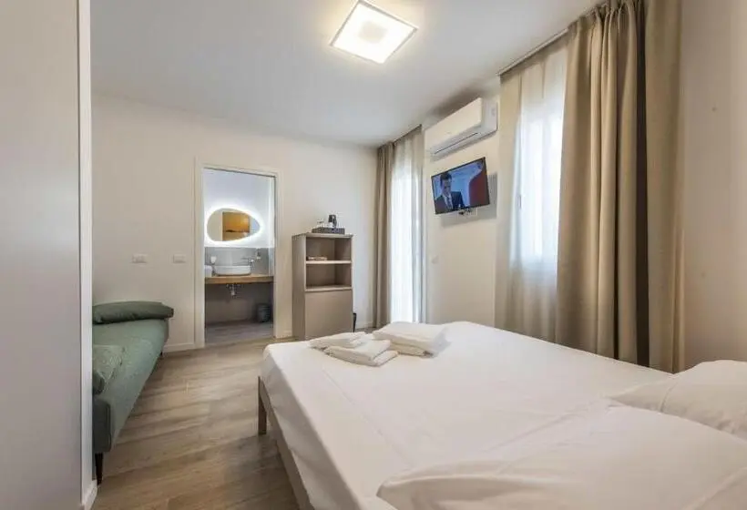 デラックストリプルルーム, Stadio Luxury Guesthouse
