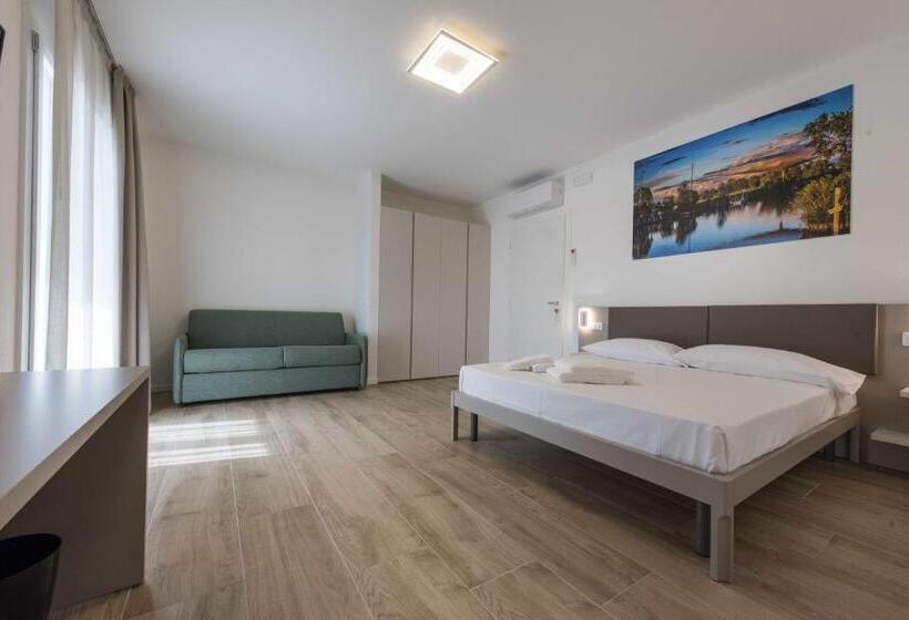 חדר דלוקס לארבעה, Stadio Luxury Guesthouse