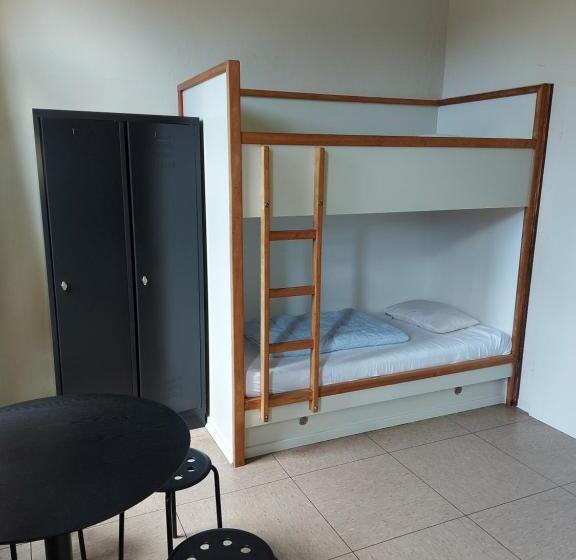 ファミリールーム, Klaarcamp