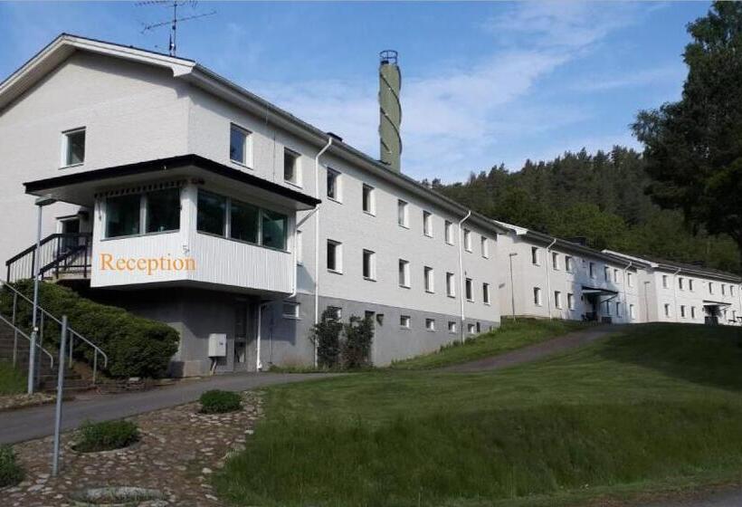 חדר אקונומי, Mäshult Kurs & Lägergård