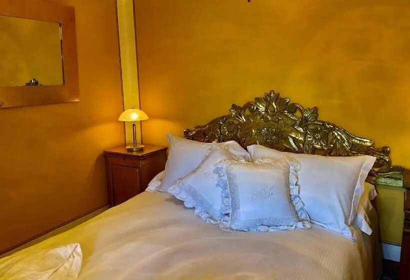 اتاق استاندارد با چشم‌انداز دریاچه, Villa Diomira