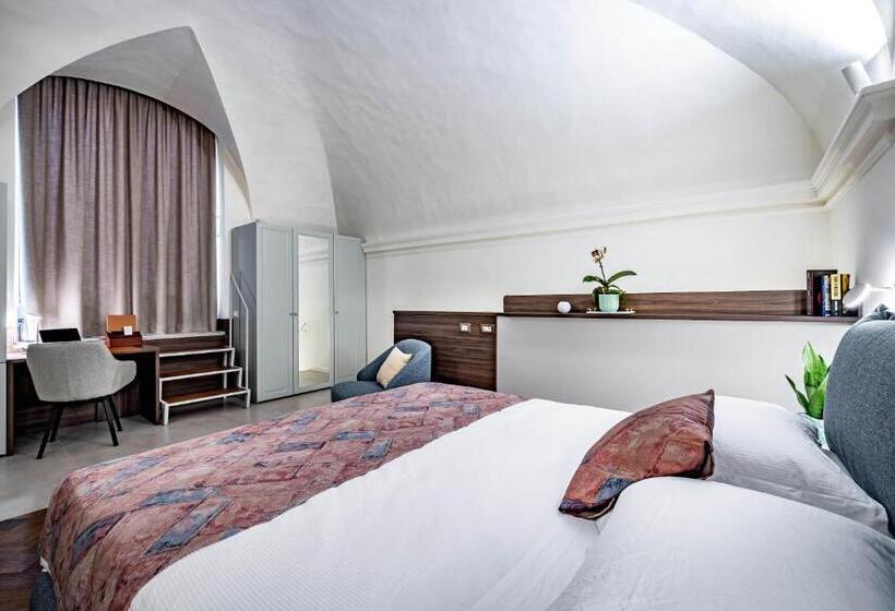 سوئیت 2 خوابه, Dimora Collection   Le Corti   Boutique Luxury Suites In 13th Century Villa   Adults Only