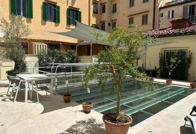 سوئیت با بالکن, Dimora Collection   Le Corti   Boutique Luxury Suites In 13th Century Villa   Adults Only