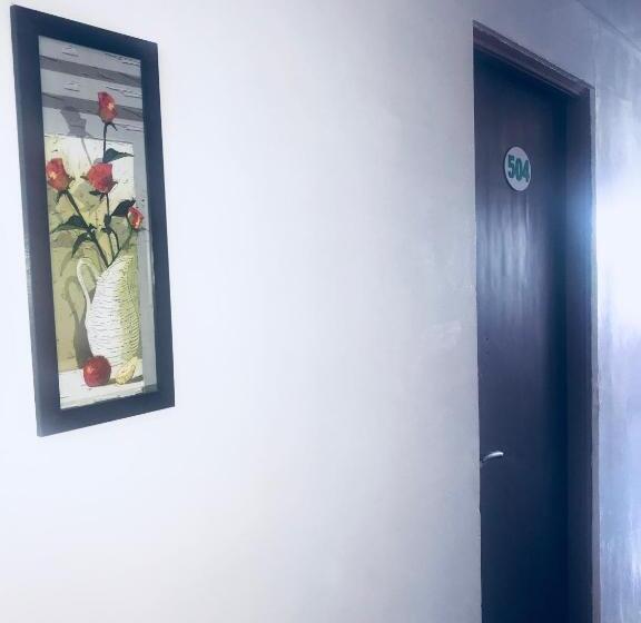 이그제큐티브 룸, Asian International