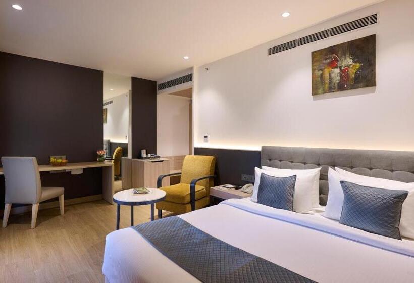 Номер Deluxe, Delite Sarovar Portico Faridabad