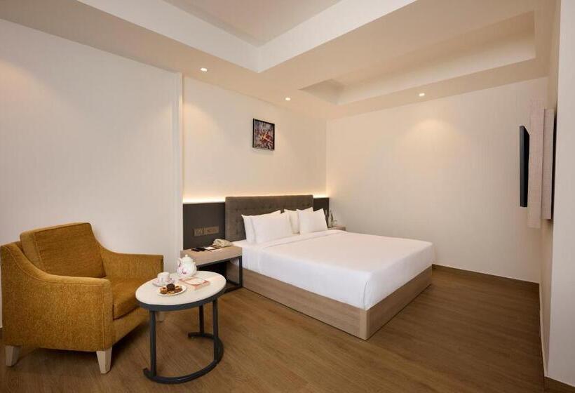 高级客房, Delite Sarovar Portico Faridabad