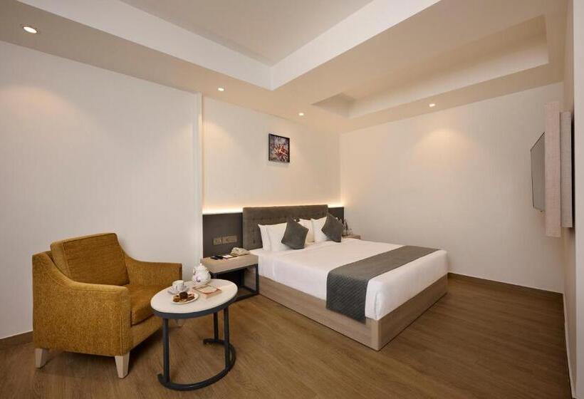 Номер Премиум, Delite Sarovar Portico Faridabad