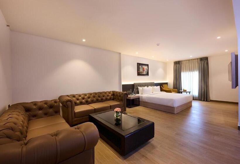 套房, Delite Sarovar Portico Faridabad