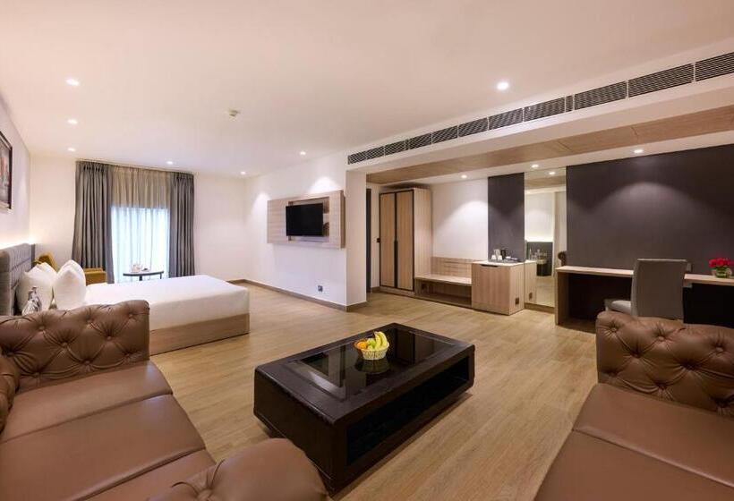 套房, Delite Sarovar Portico Faridabad