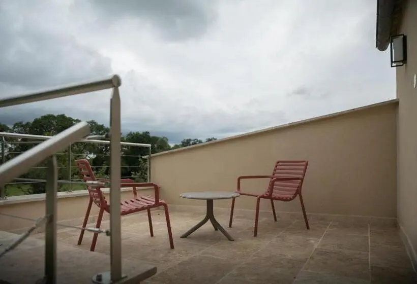 テラス付きスタンダードルーム, Domaine De L Ecorcerie