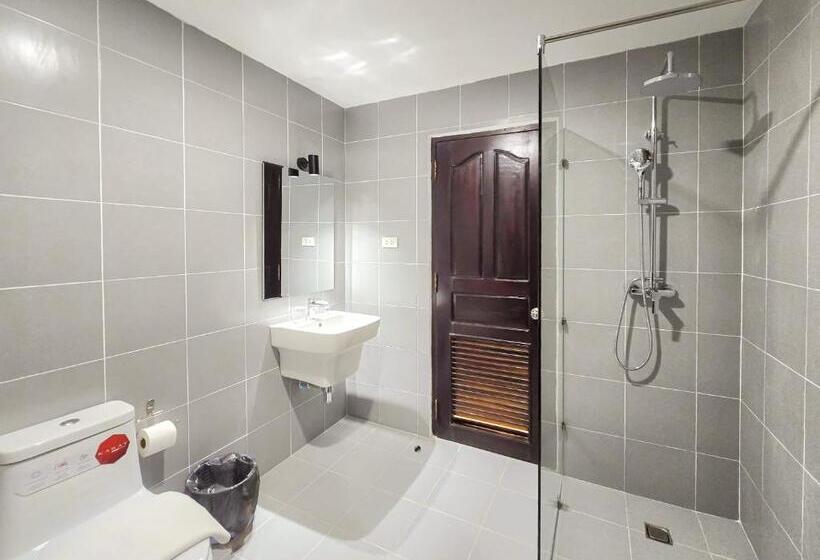 غرفة ديلوكس عائلية, Douangchan Plaza