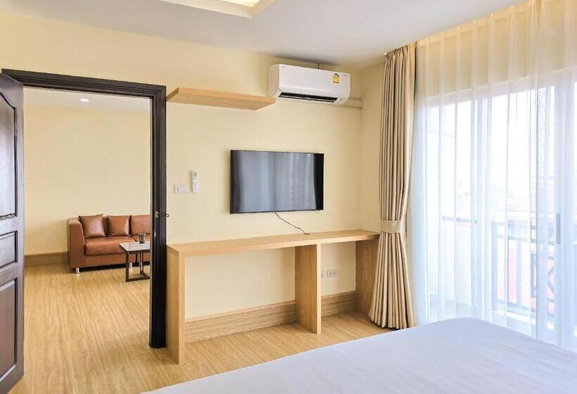 غرفة ديلوكس عائلية, Douangchan Plaza