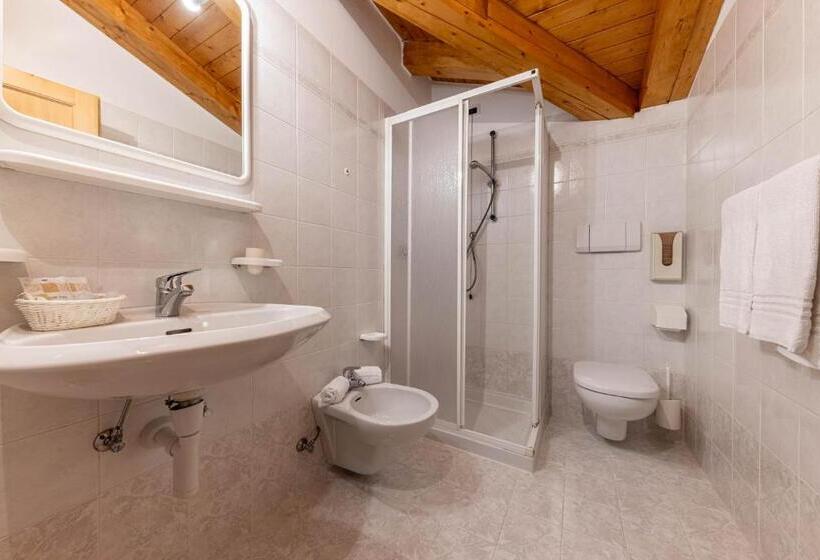 غرفة إقتصادية, Laste