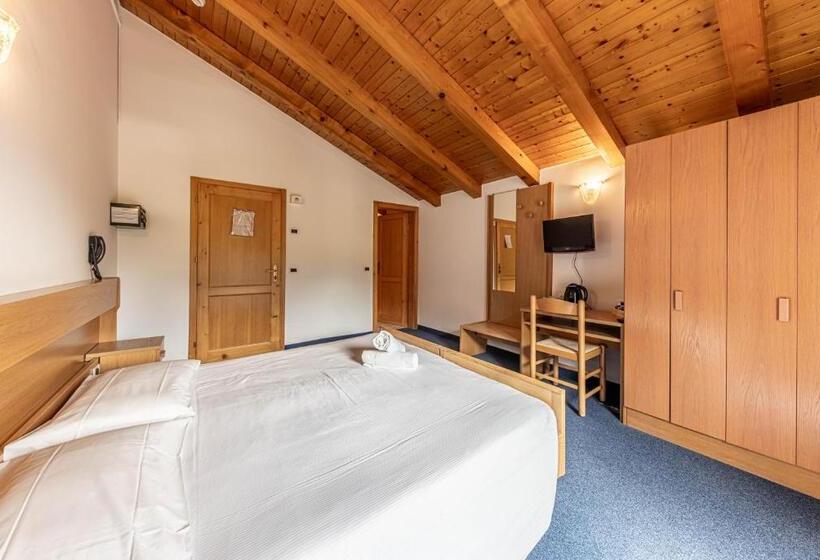 غرفة قياسية سرير كينج, Laste