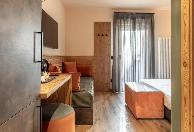 Pokój Trzyosobowy Comfort, Laste