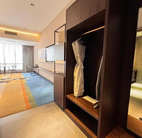 ジュニアスイート, Monkeys Canopy Resort