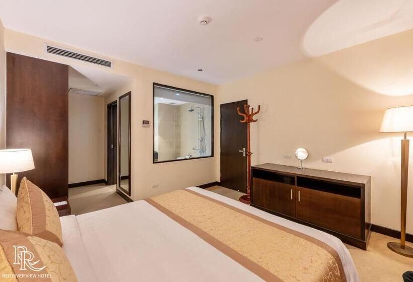 سوییت لوکس, Red River View