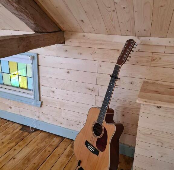 Семейный Номер, The Thistle Inn   Eko Farmstay