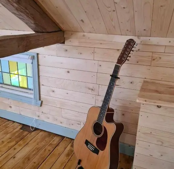 ファミリールーム, The Thistle Inn Eko Farmstay