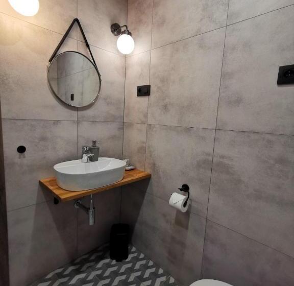 スタンダードルーム, Zátoka