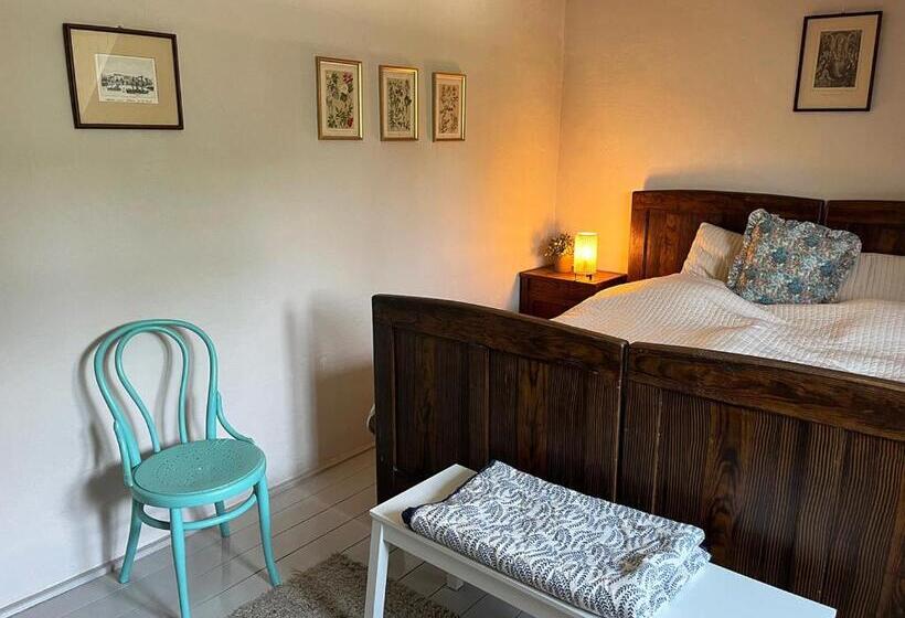 جناح غرفتين نوم, Kővirág Panzió