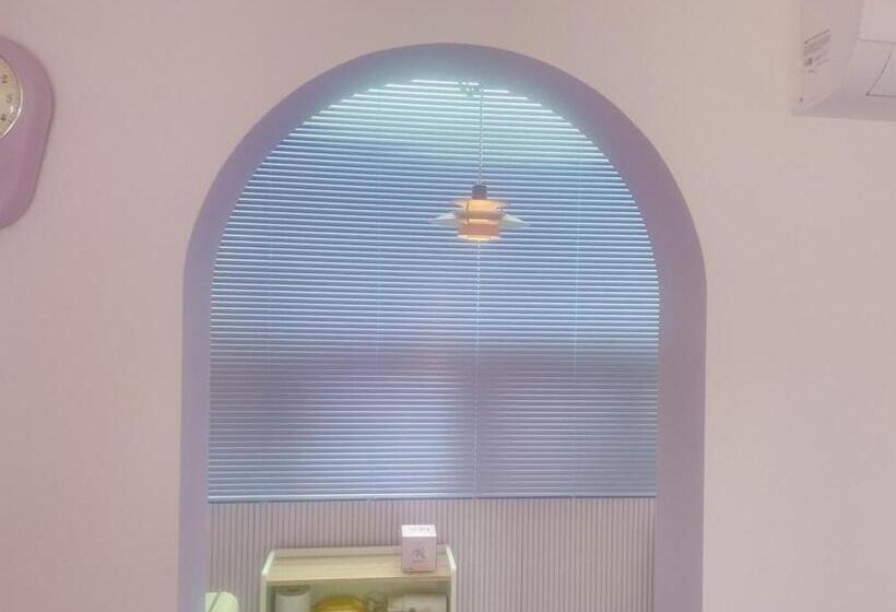 スタンダードルーム, Peanut Stay