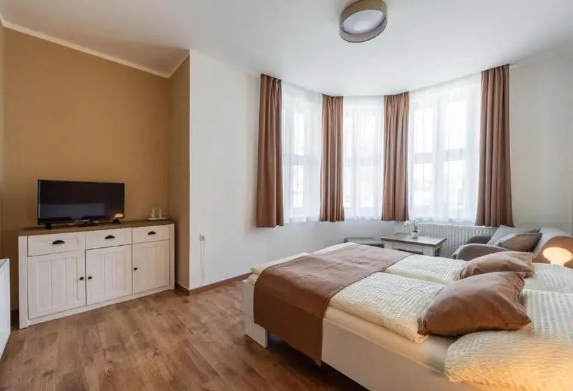 اتاق استاندارد, Vila Astoria